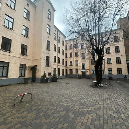 Scandi Heritage Nest דירה *